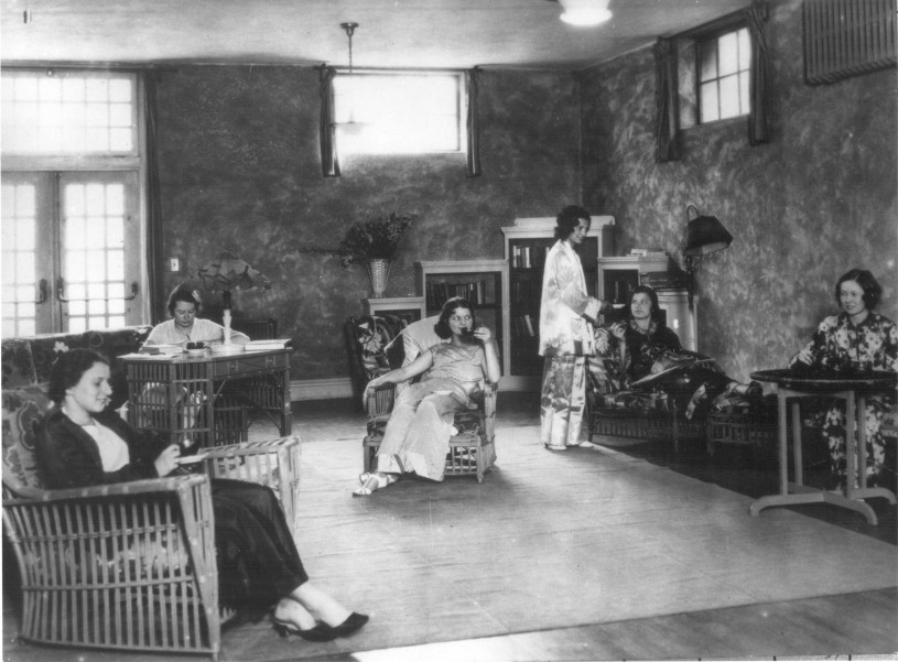 Women athletes relaxing at Chapman Park Hotel